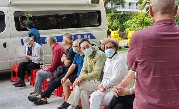 海南三亚：集中启动老年人公卫体检，数字移动模式落地两年成效显著